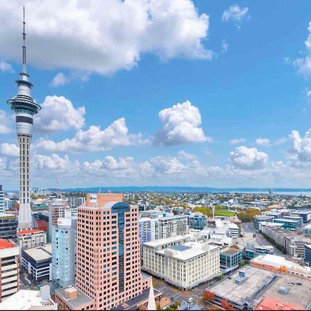 Top Floor Harbour View And Skytower View Apartment In Cbd 오클랜드 외부 사진
